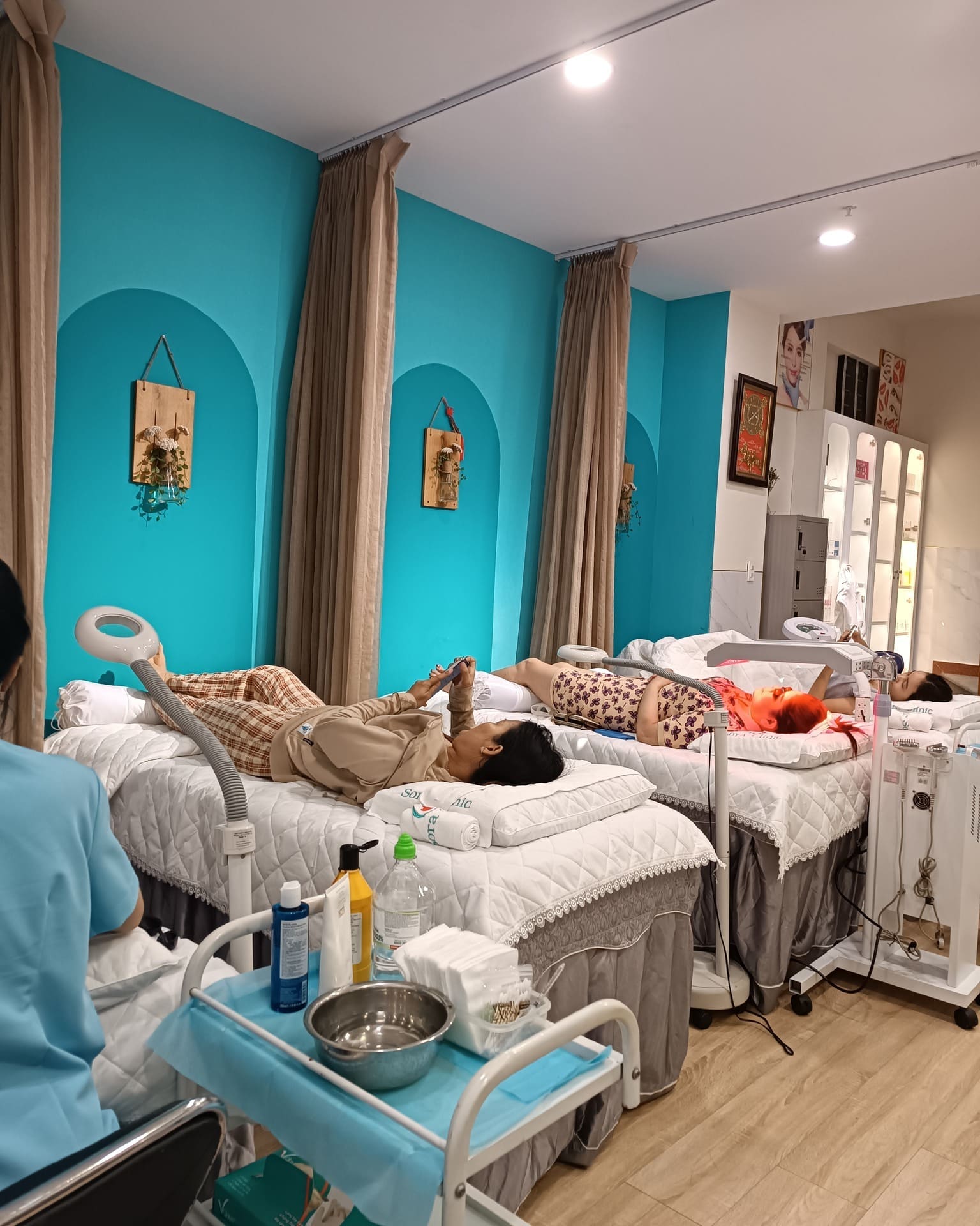 Spa phục hồi da hư tổn