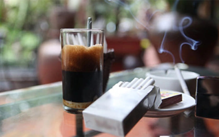 Khử thâm môi kiêng ăn gì?